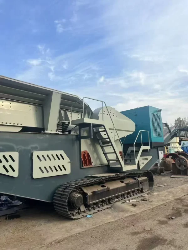 Used Tracked 750 Mobile Jaw Crushing Plant | with Feeder | 110kW Motor | 300kW Genset