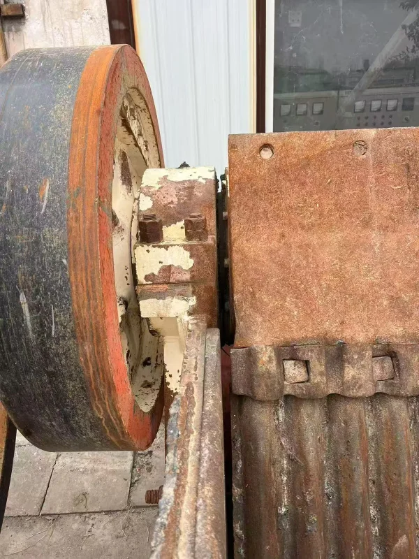 Used PE-600×900 Jaw Crusher High-Capacity Primary Crushing 55-75kW3 Used PE-600×900 Jaw Crusher | High-Capacity Primary Crushing | 55-75kW