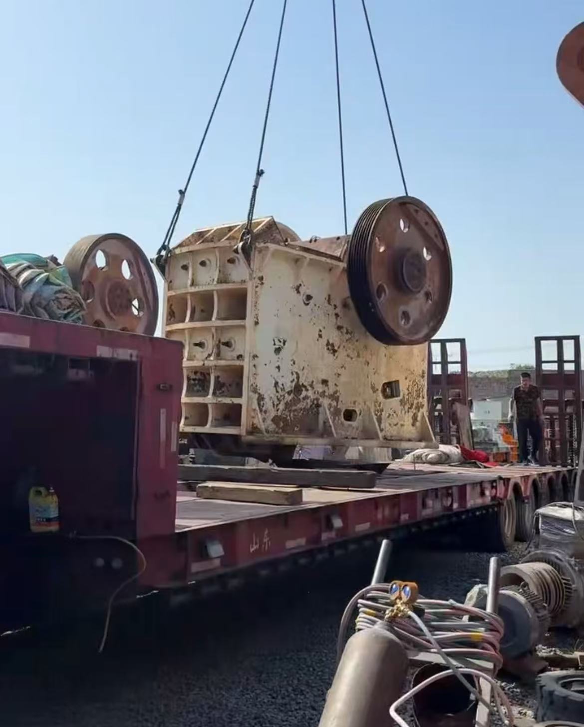 Pe750 Used PE750×1060 Jaw Crusher Shipped to India