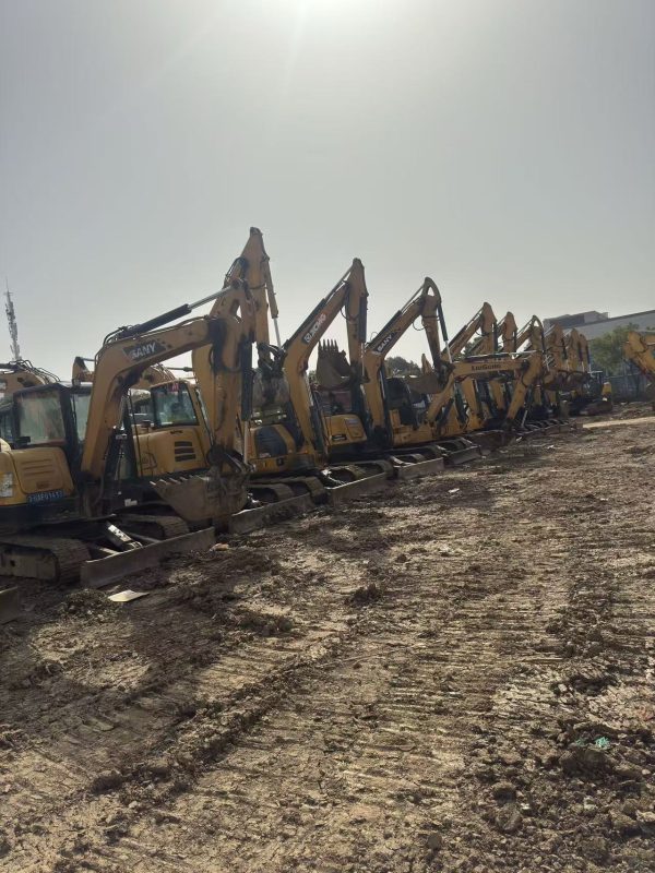 All kinds of excavators and dump trucks that have been used