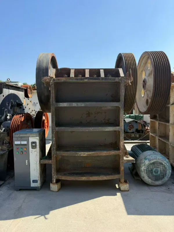 Used PE 750×1060 Jaw Crusher for Sale