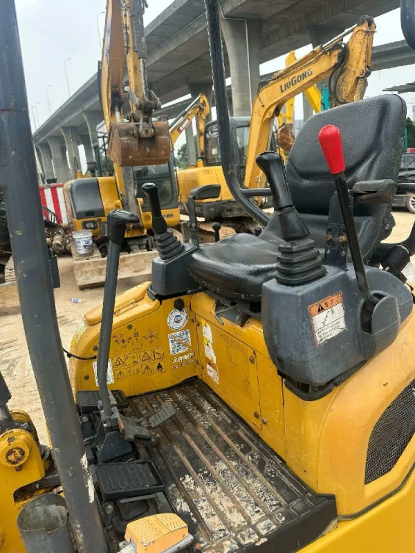 Used-XCMG-1.7-Tons-Mini-Excavator-for-Sale2 Used XCMG 1.7-Ton Mini Excavator for Sale