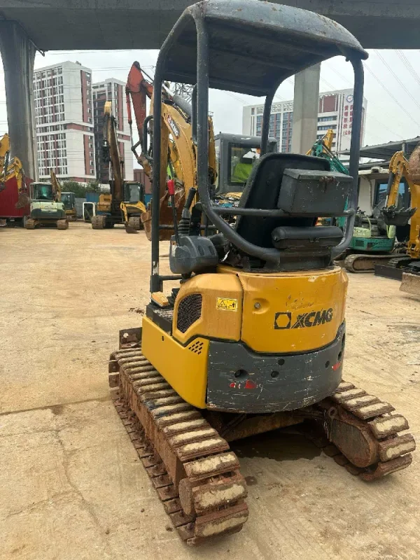 Used-XCMG-1.7-Tons-Mini-Excavator-for-Sale5 Used XCMG 1.7-Ton Mini Excavator for Sale